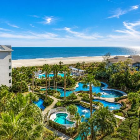 Resort SeaCrest Oceanfront Resort